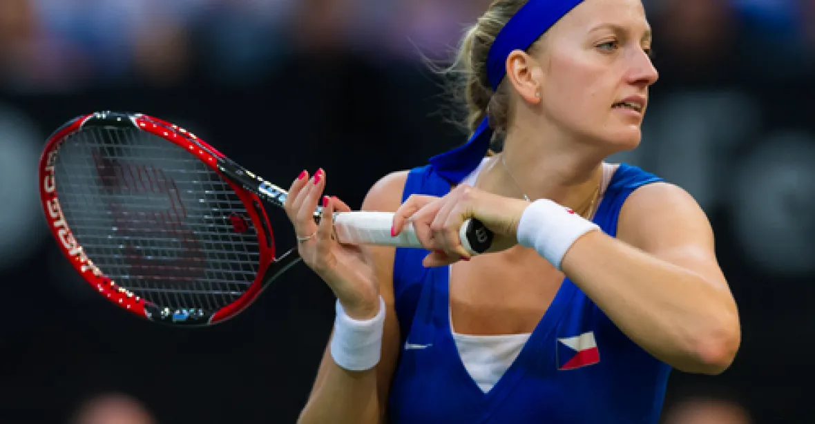 Kvitová postoupila do čtvrtfinále, zdolala Makarovovou ve třech setech