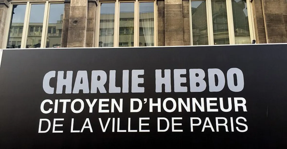 Autorům z Charlie Hebdo opět vyhrožují smrtí