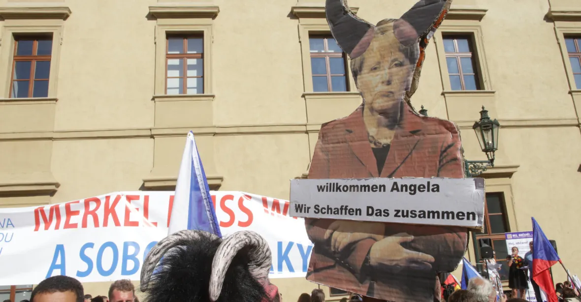 FOTO: Kancléřka Merkelová vítaná i nevítaná