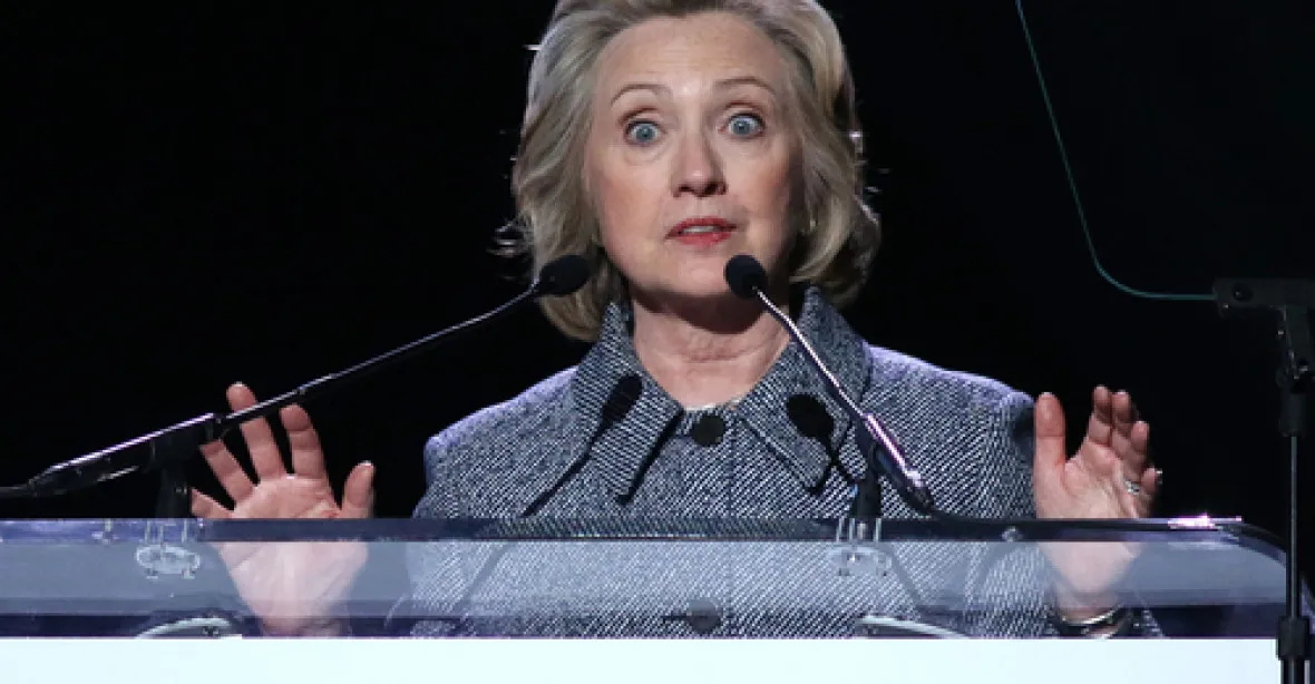 FBI zveřejní dokumenty z vyšetřování e-mailové aféry Clintonové