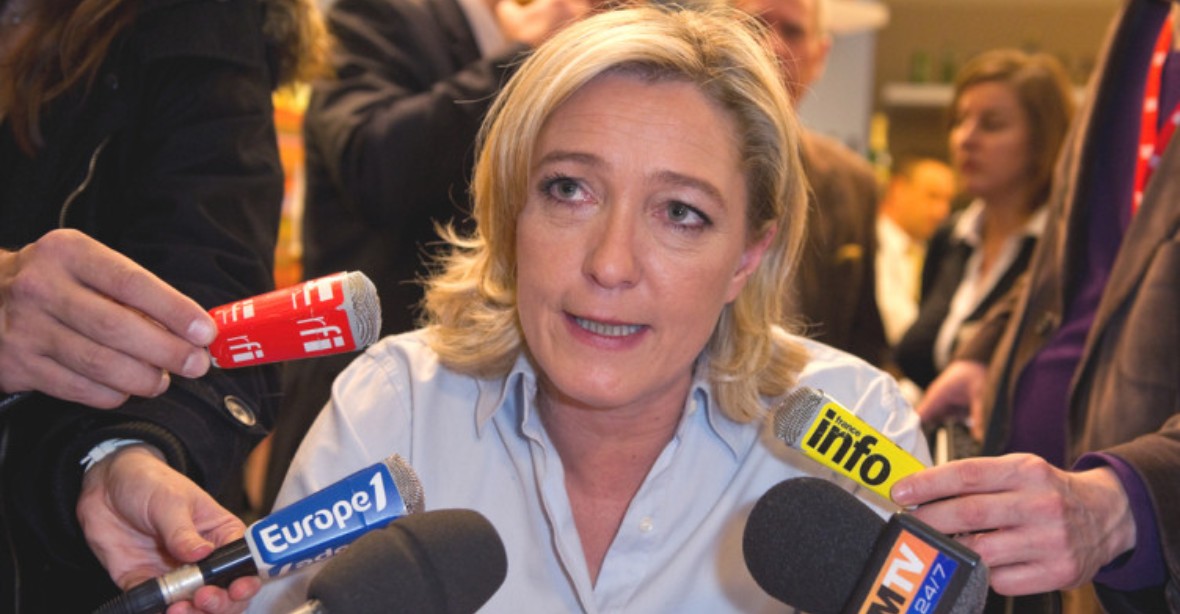 Le Penová slíbila, že jako prezidentka vyhlásí referendum o EU