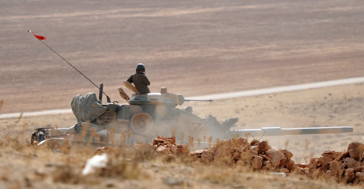Turecká armáda zlikvidovala zbytky IS u hranice se Sýrií