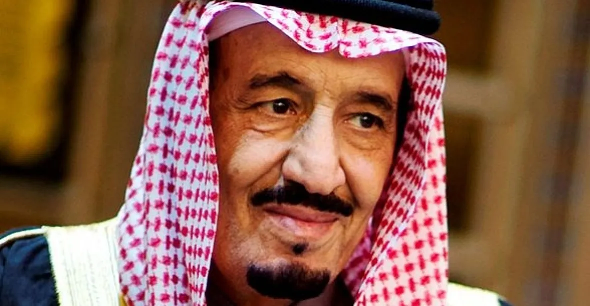 Saúdskoarabský král snížil platy kvůli ropě. Zchudne i korunní princ
