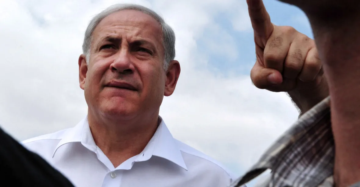 ‚Osvoboďte Palestinu!‘ V newyorském divadle vypískali izraelského premiéra
