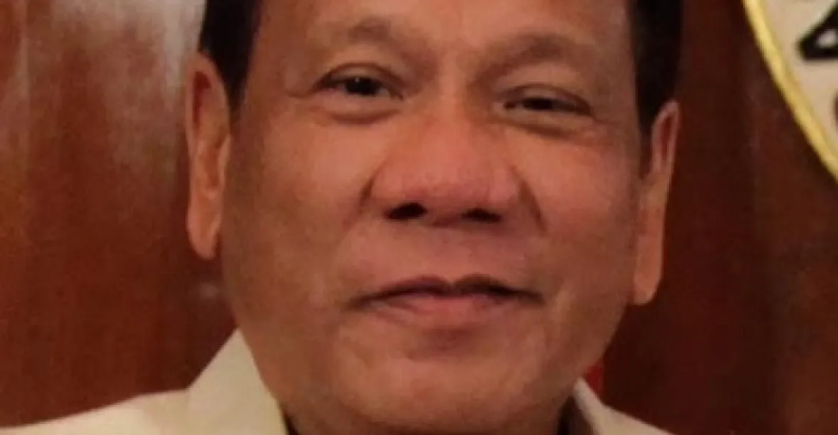 Nechal bych zabít tři miliony drogových dealerů, trvá na svém Duterte