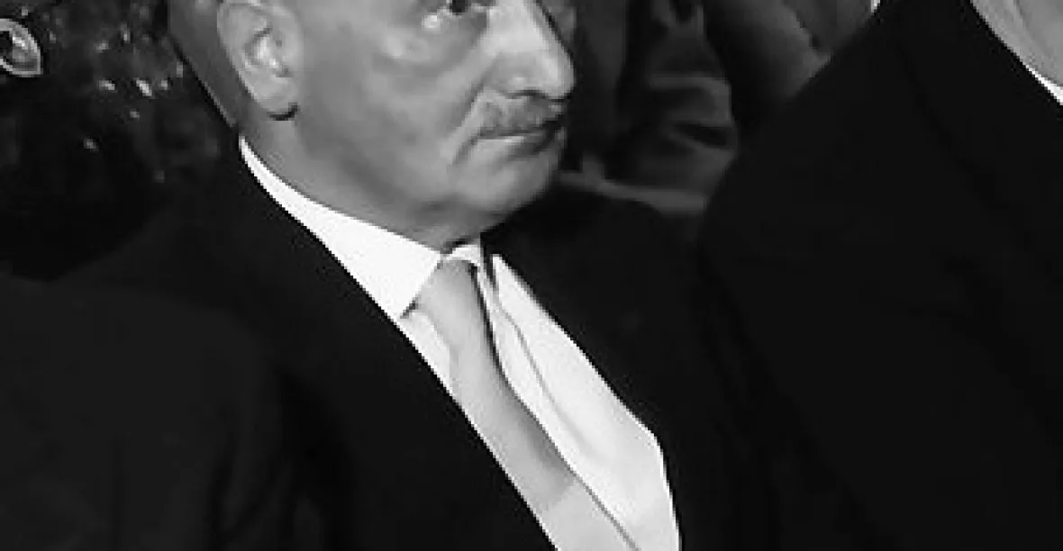 Slavný filozof Heidegger obdivoval Hitlera, ukazují dopisy
