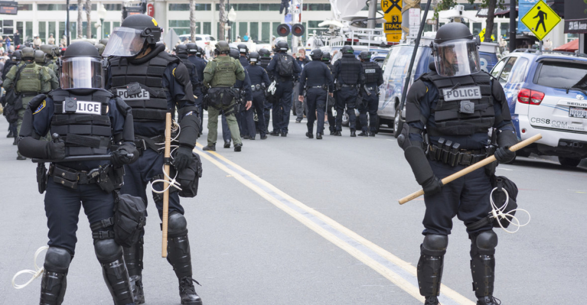 Střelec zranil jedenáct bostonských policistů, až pak byl zlikvidován