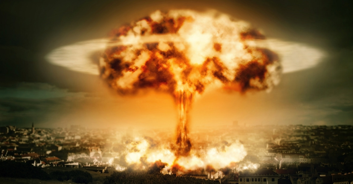 Žirinovskij: Američané, volte Trumpa, nebo se těšte na jadernou válku