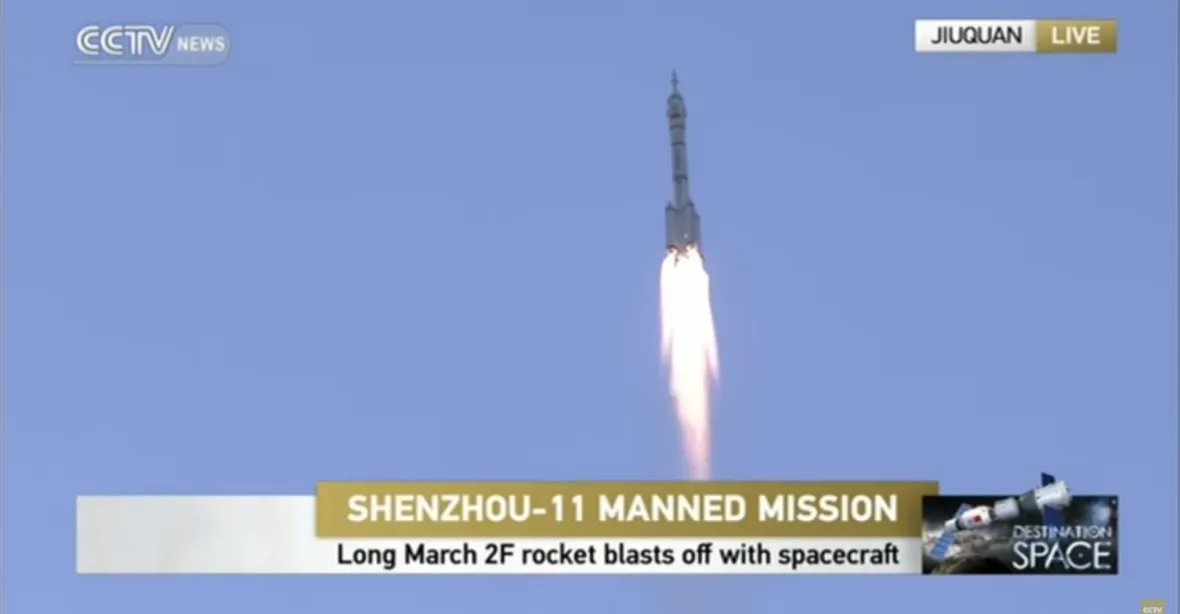Čína vyslala své kosmonauty na šestou vesmírnou misi