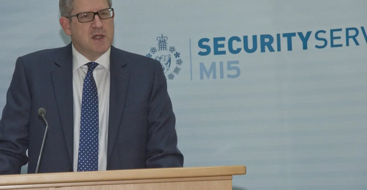 Šéf MI5: Británii čekají teroristické útoky. Hrozbou je i Rusko