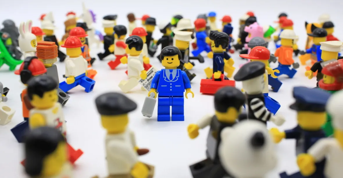 LEGO ukončí spolupráci s Daily Mailem. Prý šíří nenávist