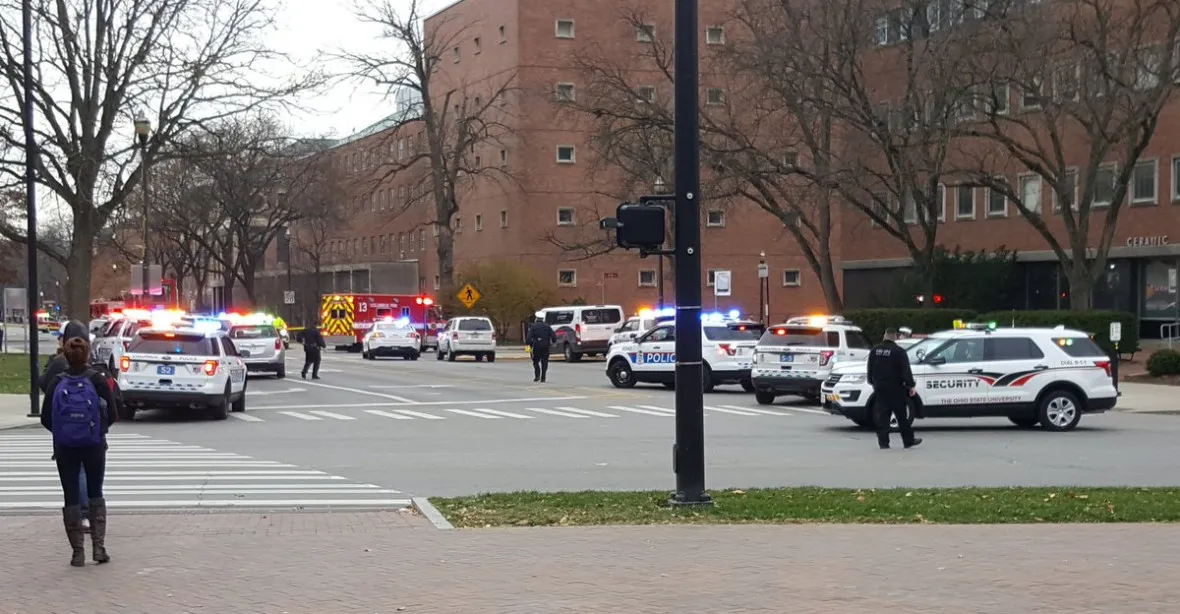Střelec na univerzitě v Ohiu. Nejméně deset zraněných