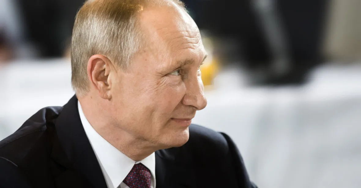 Putin bude prezidentem ze setrvačnosti počtvrté, prorokuje Chodorkovskij