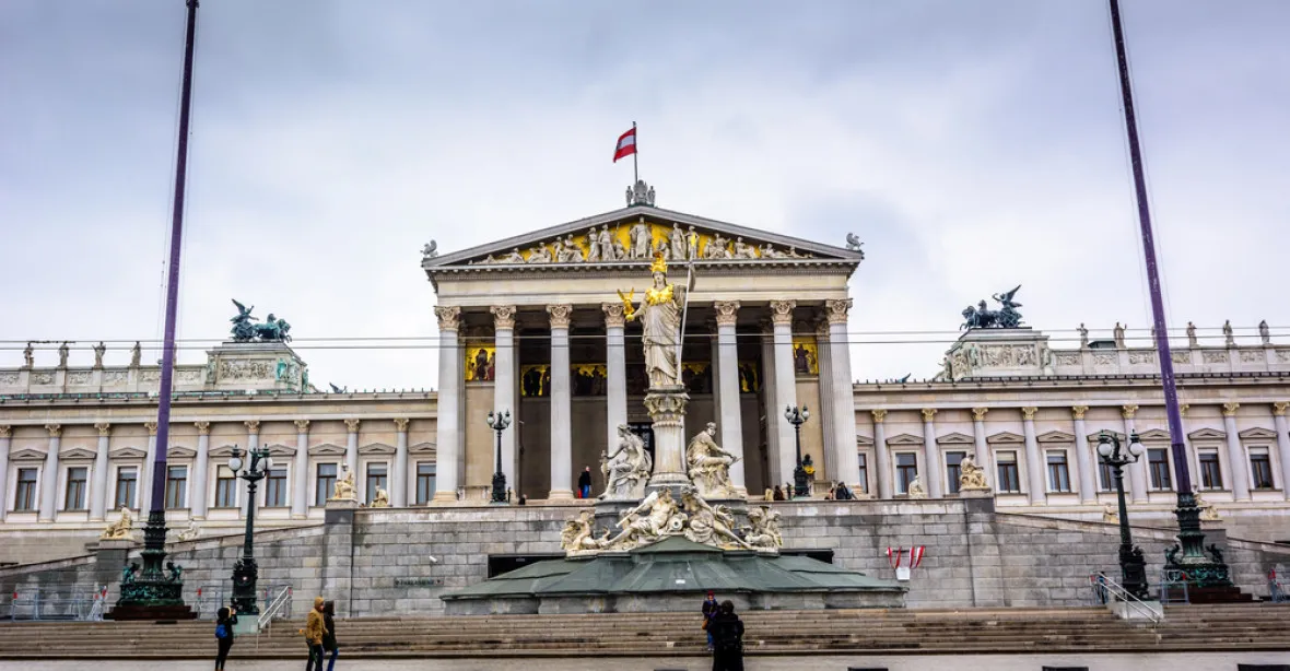 Islamisti napadli web rakouského parlamentu