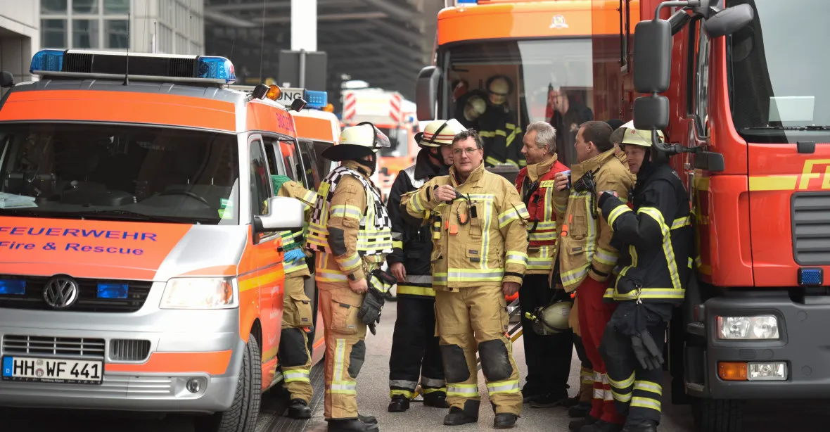 Letiště v Hamburku bylo na hodinu evakuováno kvůli neznámému plynu