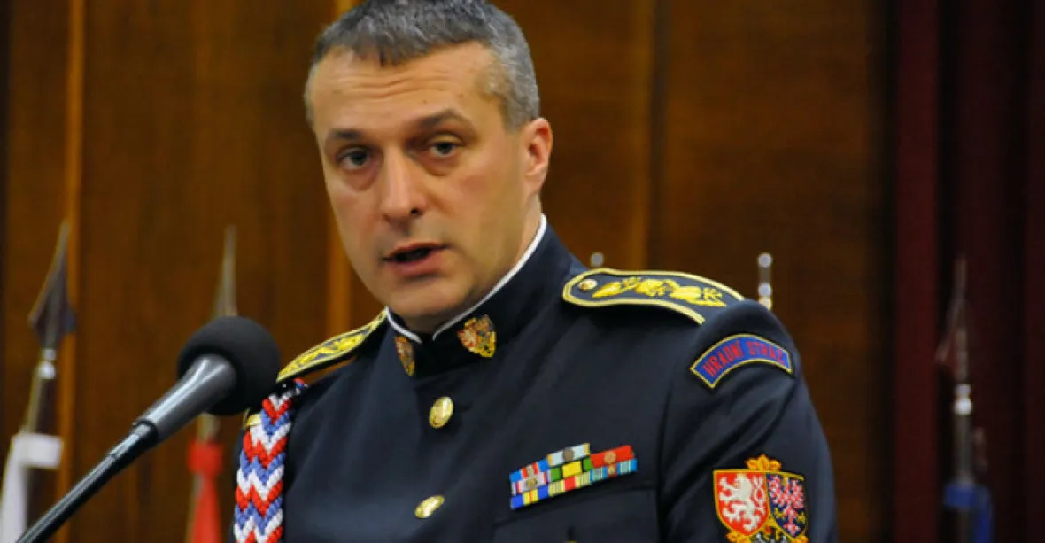 Vojenská policie ukončila prošetřování exšéfa Hradní stráže. Byl obviněn