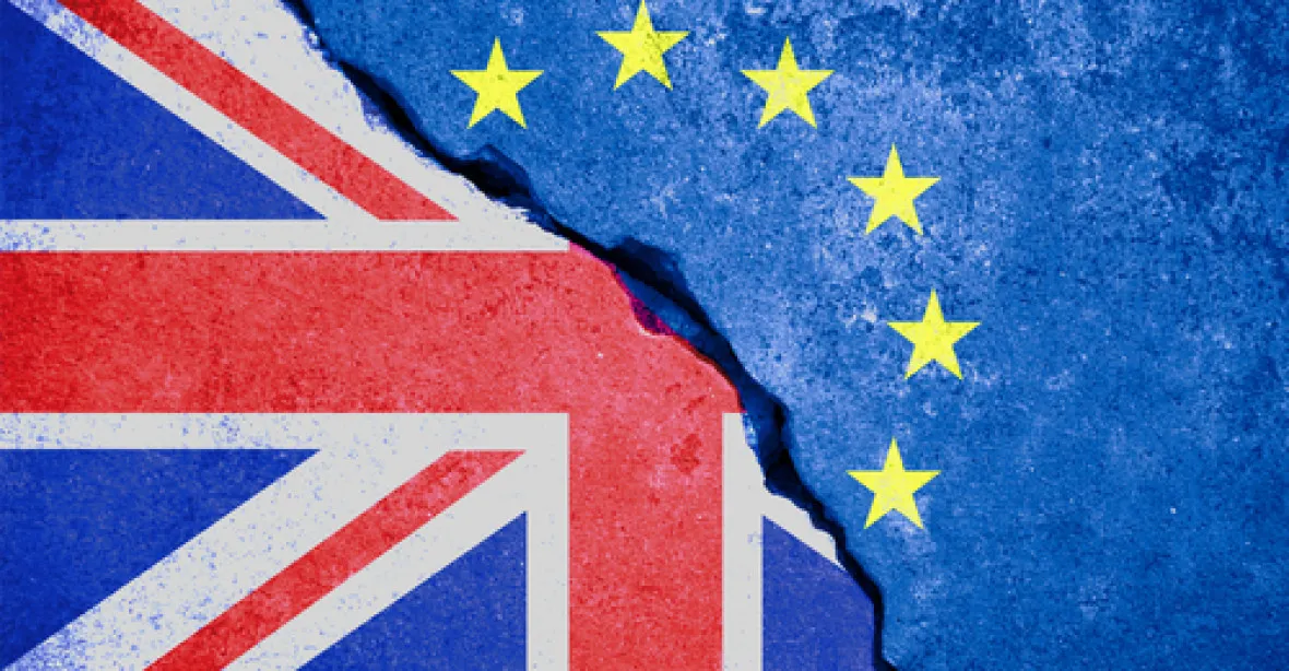 Brusel má plán: Uzavřít s Británií přechodnou dohodu po brexitu