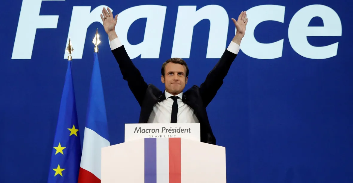 Konečný součet ve Francii: Macron 23,7 %, Le Penová 21,5 %