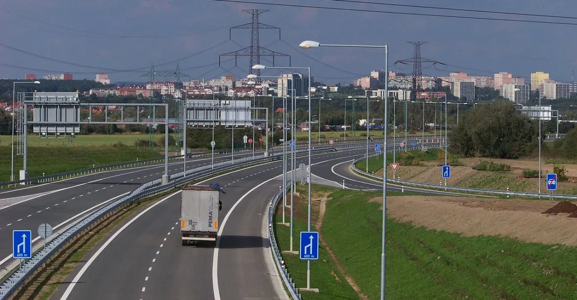 Výbušné téma v Praze, výstavba exitu u D1. Podle kritiků jde o tunel