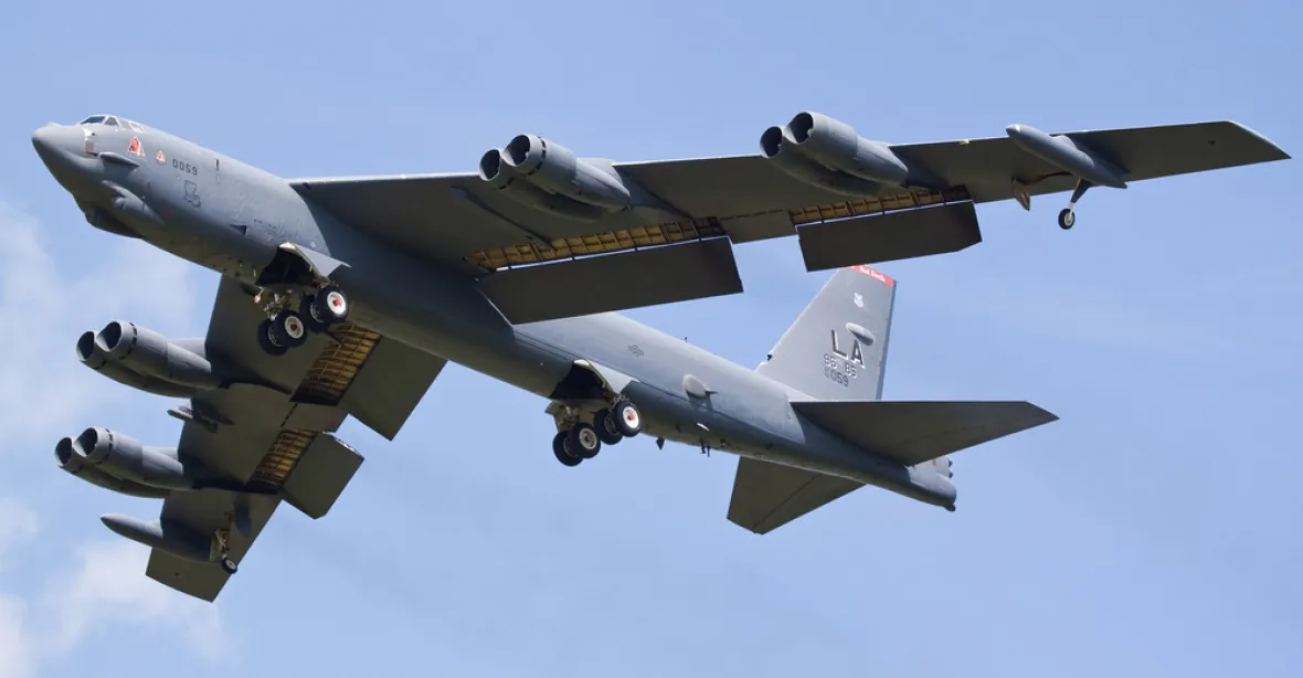 Do Česka patrně přiletí legendární bombardéry B-52