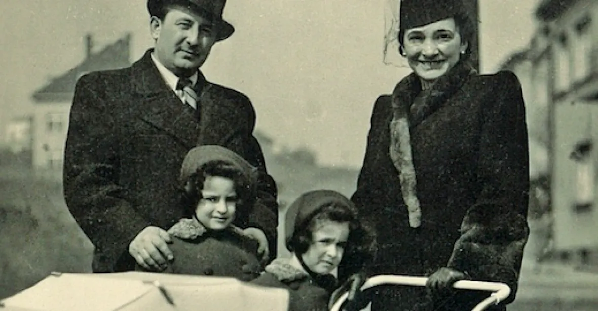 Strhující rodinný příběh Schapira. Rodiče opustili dcery před holokaustem