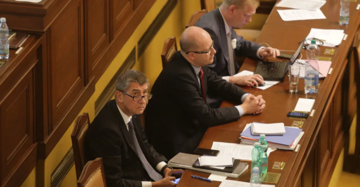 Jedná zákonodárný sbor:  komolení češtiny, vtipy, vulgarismy...
