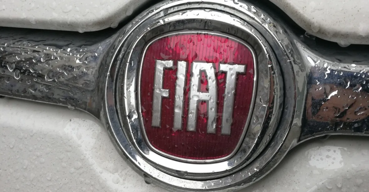 Evropská komise vyšetřuje Fiat kvůli automobilovým emisím