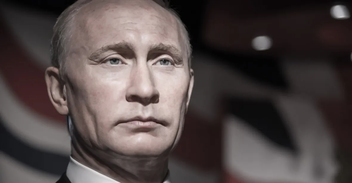Obyčejný den Vladimíra Putina. Hodiny plavání, posilovna, práce v noci