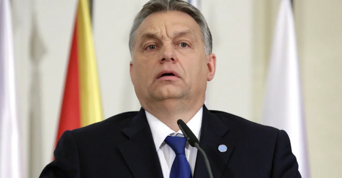 Orbán k Macronovi: Tohle není povzbudivý začátek