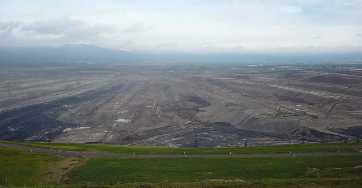 Severočeské doly přerušily kvůli aktivistům těžbu, počítají škodu