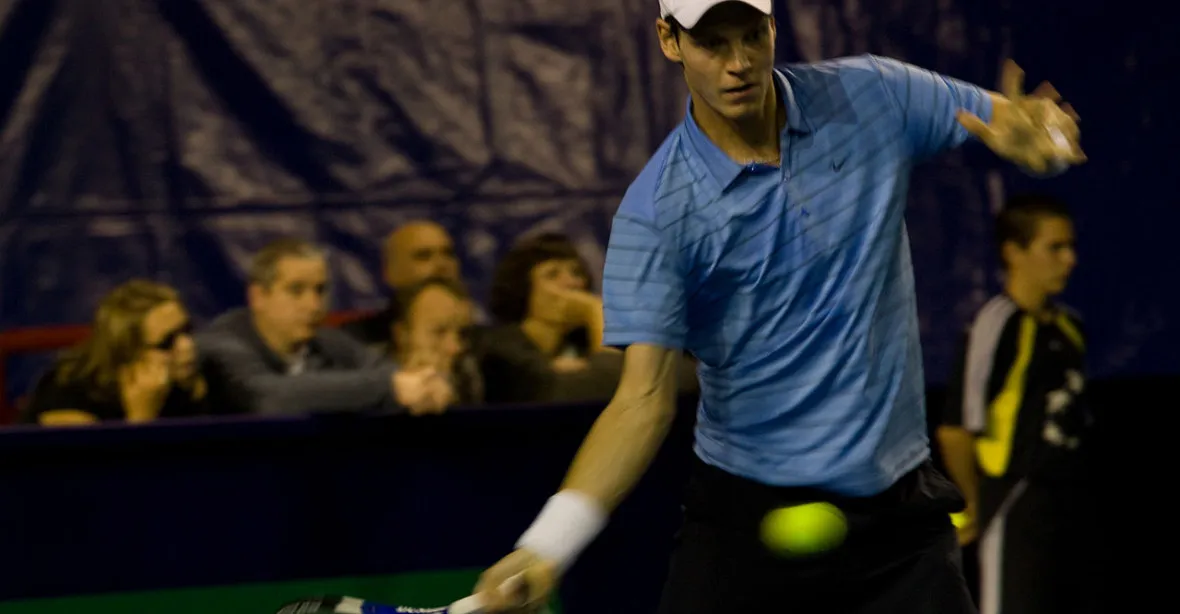 Berdych rozdrtil Ferrera a postoupil ve Wimbledonu do osmifinále