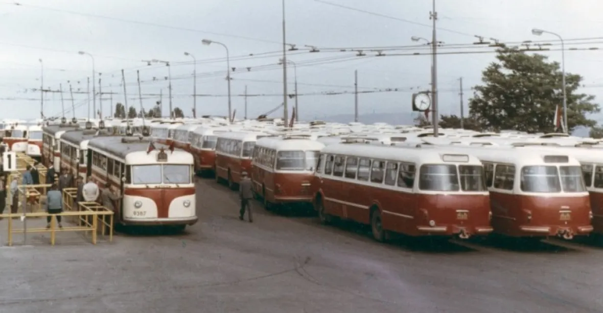 Do Prahy se po 45 letech vrátí trolejbusy. Ostrý test bude v listopadu
