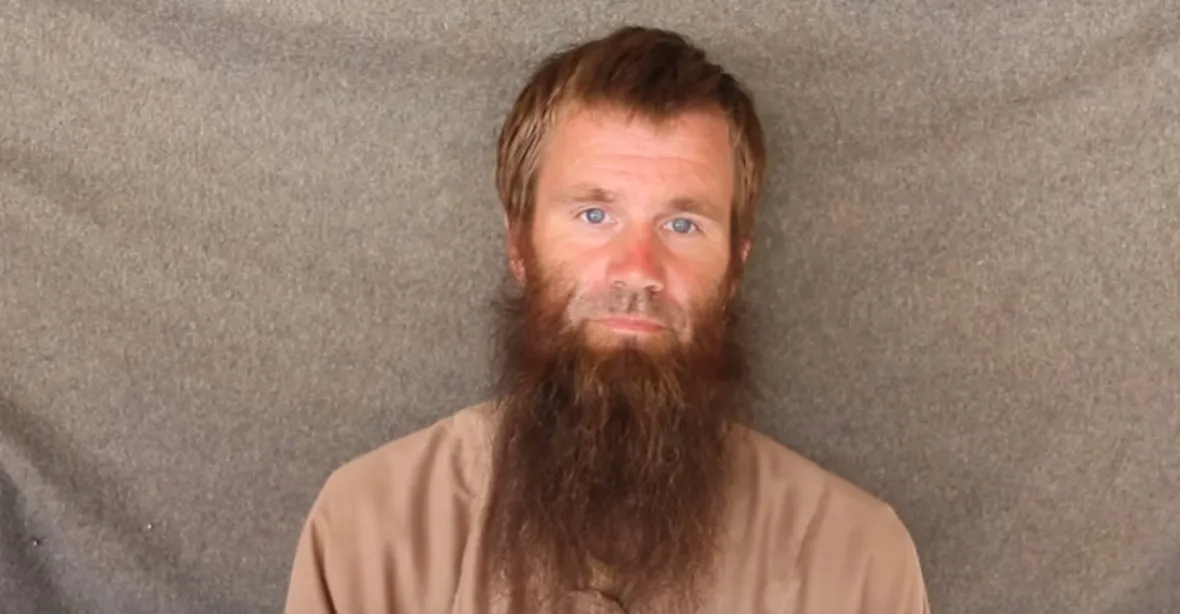 Turistu unesla Al-Káida. Aby přežil, předstíral konverzi k islámu