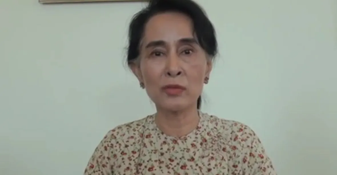 Útěk Rohingů doprovází dezinformace, které slouží teroristům, říká Su Ťij