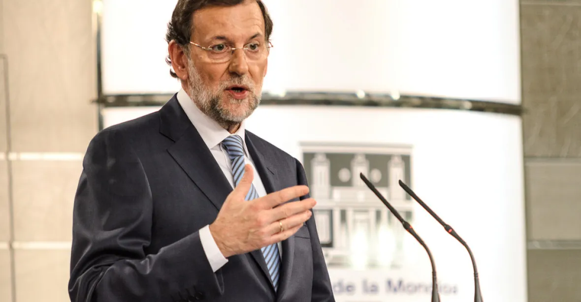 Rajoy: Žádné referendum nebude. Prokurátor chce obvinit katalánské poslance