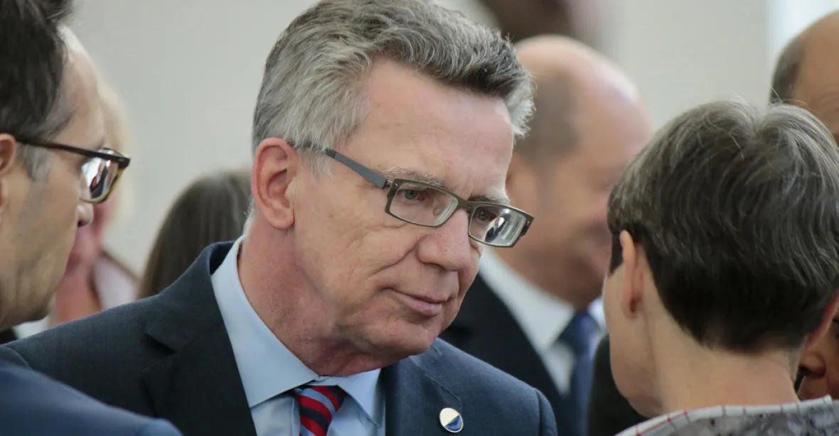 Německý ministr vnitra vyzval k celoevropskému sjednocení dávek uprchlíkům