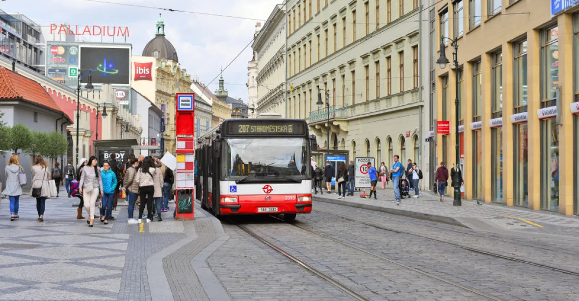V Praze chybí 440 řidičů MHD. Jsou v koncích, říká odborář