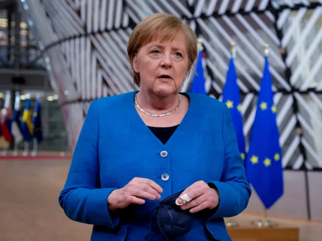 Merkelová: „EU by měla s Ruskem udržet dialog i navzdory rozdílným názorům“