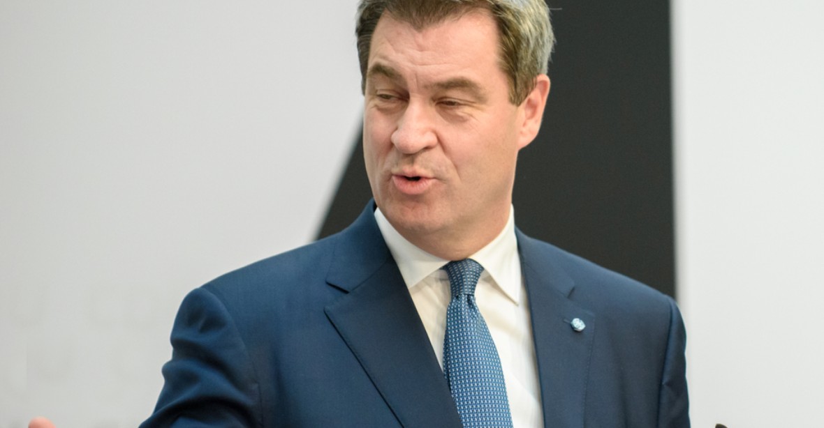 Hrozí politický sesuv, vysoké daně a dluhy, varoval Söder po svém triumfu v bavorské CSU