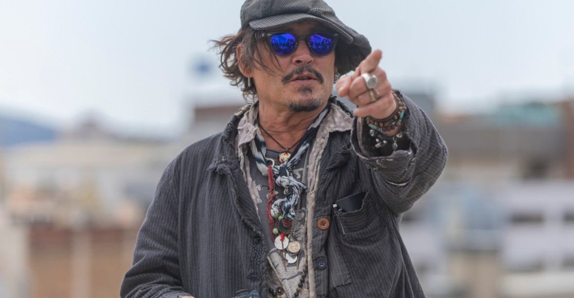 Johnny Depp ožil. Po soudu se vrhl na koncertování, vystoupí i v Praze