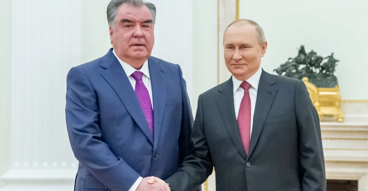 „Pozdravili jsme se špatně? Vladimíre Vladimiroviči, respektujte nás!“ Tádžikistán se postavil Putinovi