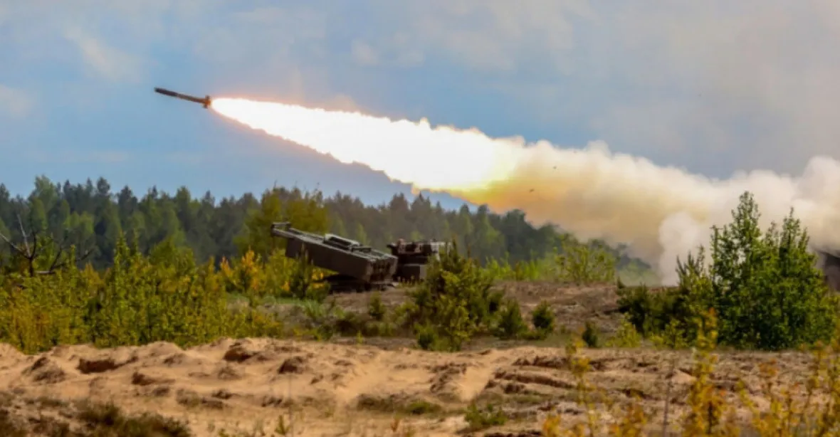 Rusové útočí raketami na Oděsu a Dnipro,  nejméně 14 mrtvých