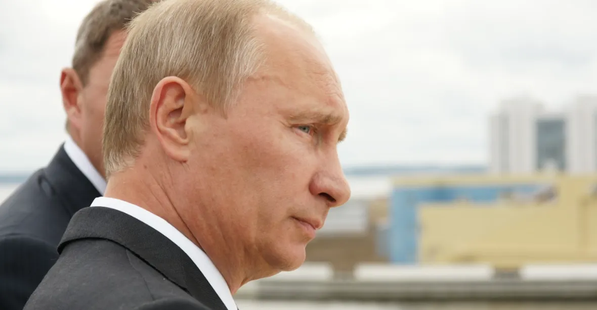 Putin podepsal zákon zakazující změnu pohlaví