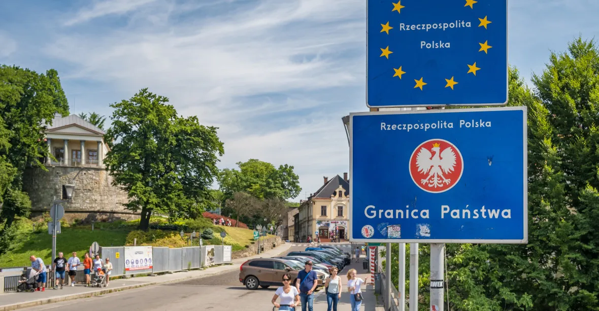 Saský premiér chce zastavit migranty. Je pro obnovení hraničních kontrol s Českem