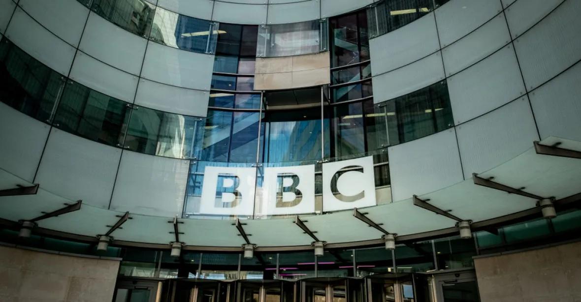 Pověst dokonalé BBC se dál rozplývá. Britská televize ve válce v Izraeli vrší další chyby