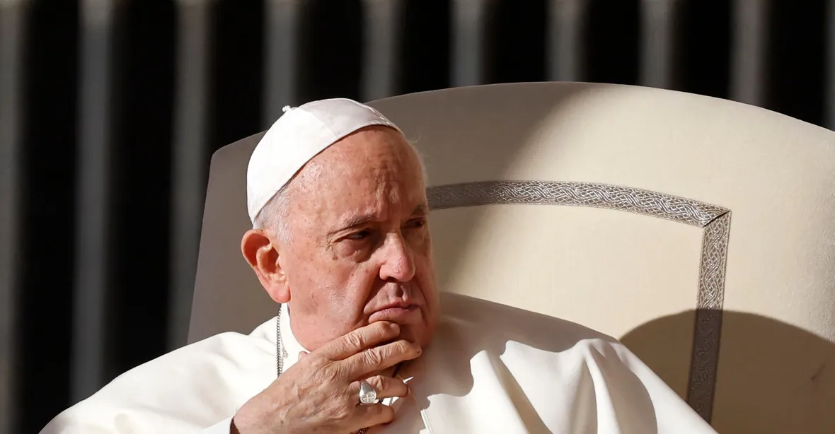 „Z Vatikánu přichází chaos.“ Papež chce žehnat homosexuálním párům, v církvi to vře