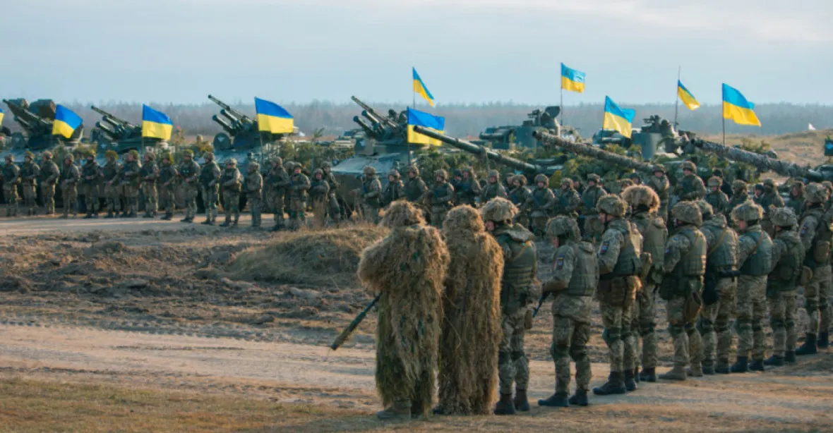 Ukrajinská armáda popřela obvinění Ruska, že ostřelovala tržiště v Doněcku