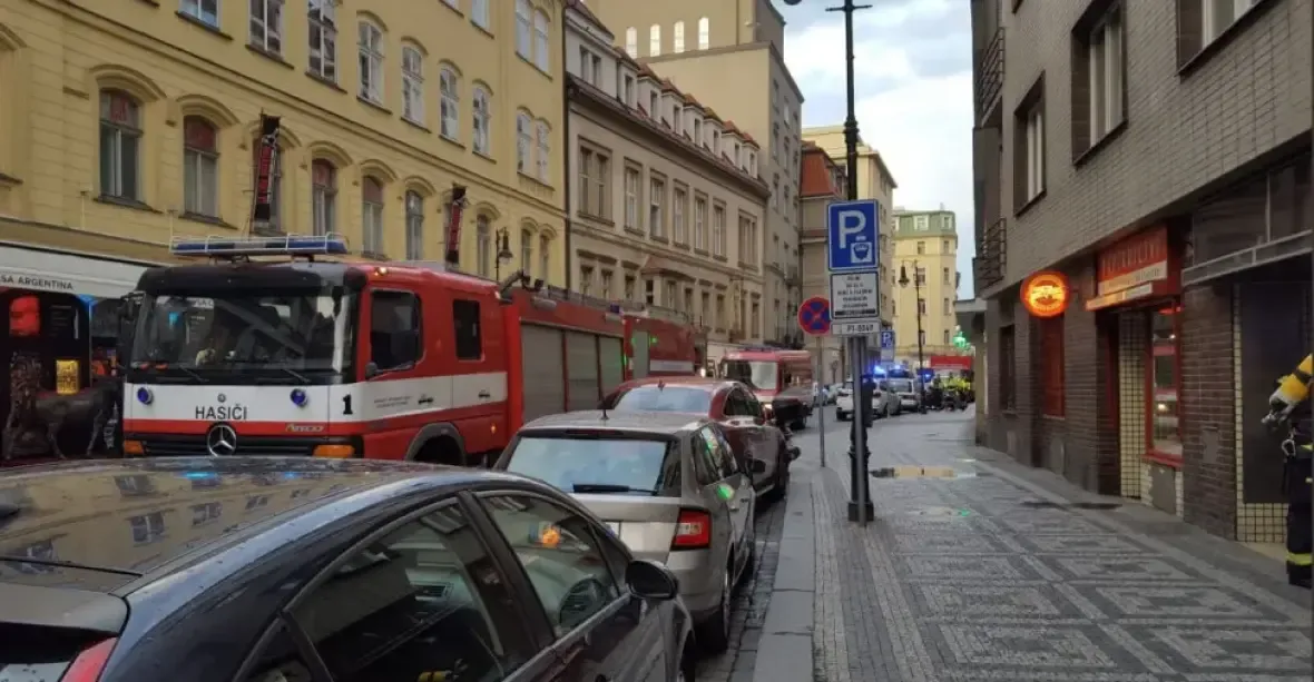 „Není možné, aby v jedné části Prahy stálo parkování 1 200 a v jiné 3 600 Kč,“ ozývá se kritika