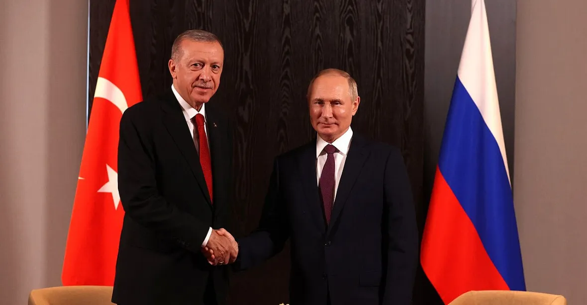 Putin zamíří do členské země NATO. V Turecku se sejde s Erdoganem