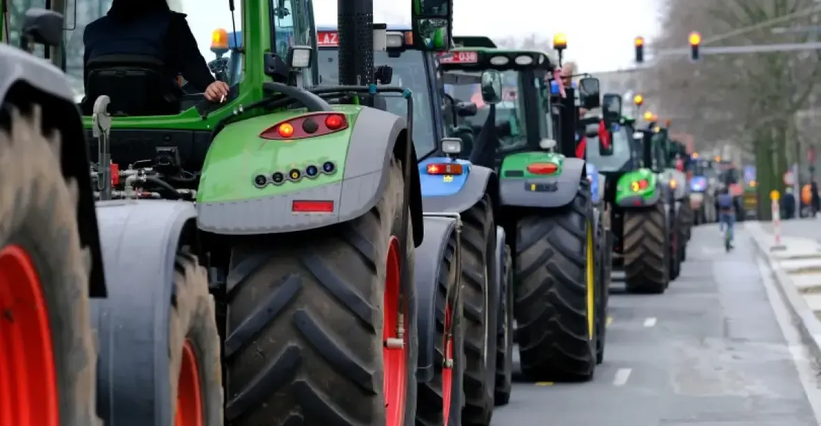 „Tisíc traktorů se chystá na Prahu!“ Od protestu se distancuje Agrární komora i Zemědělský svaz